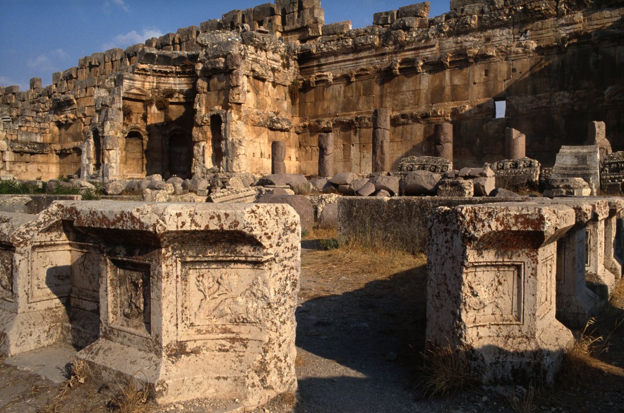 Jüpiter Heliopolitanus Tapınağı, Büyük Avlu, Yüksek İmparatorluk Dönemi (M.Ö. 27-395) by Roman Imperial Period