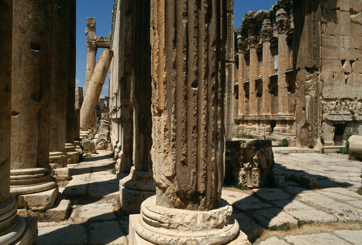 Bacchus Tapınağı, detay, Yüksek İmparatorluk Dönemi (MÖ 27-395) by Roman Imperial Period
