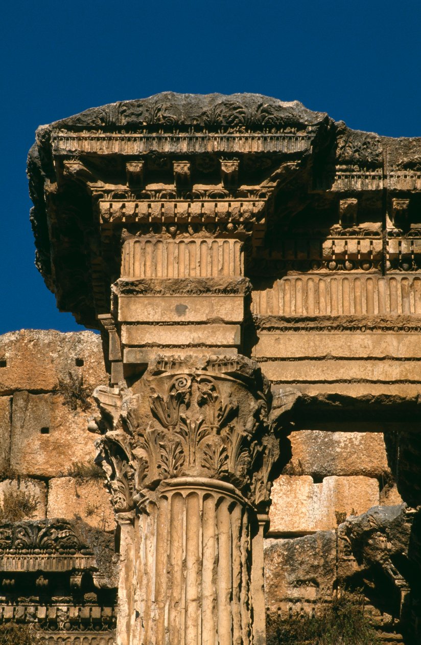 Bacchus Tapınağı, saçak detayı, Yüksek İmparatorluk Dönemi MÖ 27 - MS 395 fotoğraf by Roman Imperial Period