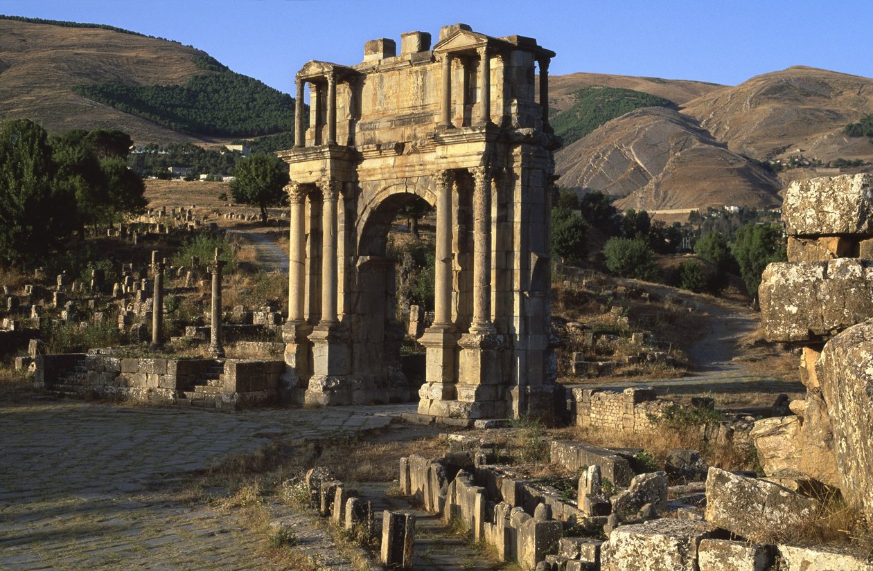İmparator Caracalla onuruna inşa edilen zafer takı, Yüksek İmparatorluk Dönemi (MÖ 27-395) by Roman Imperial Period