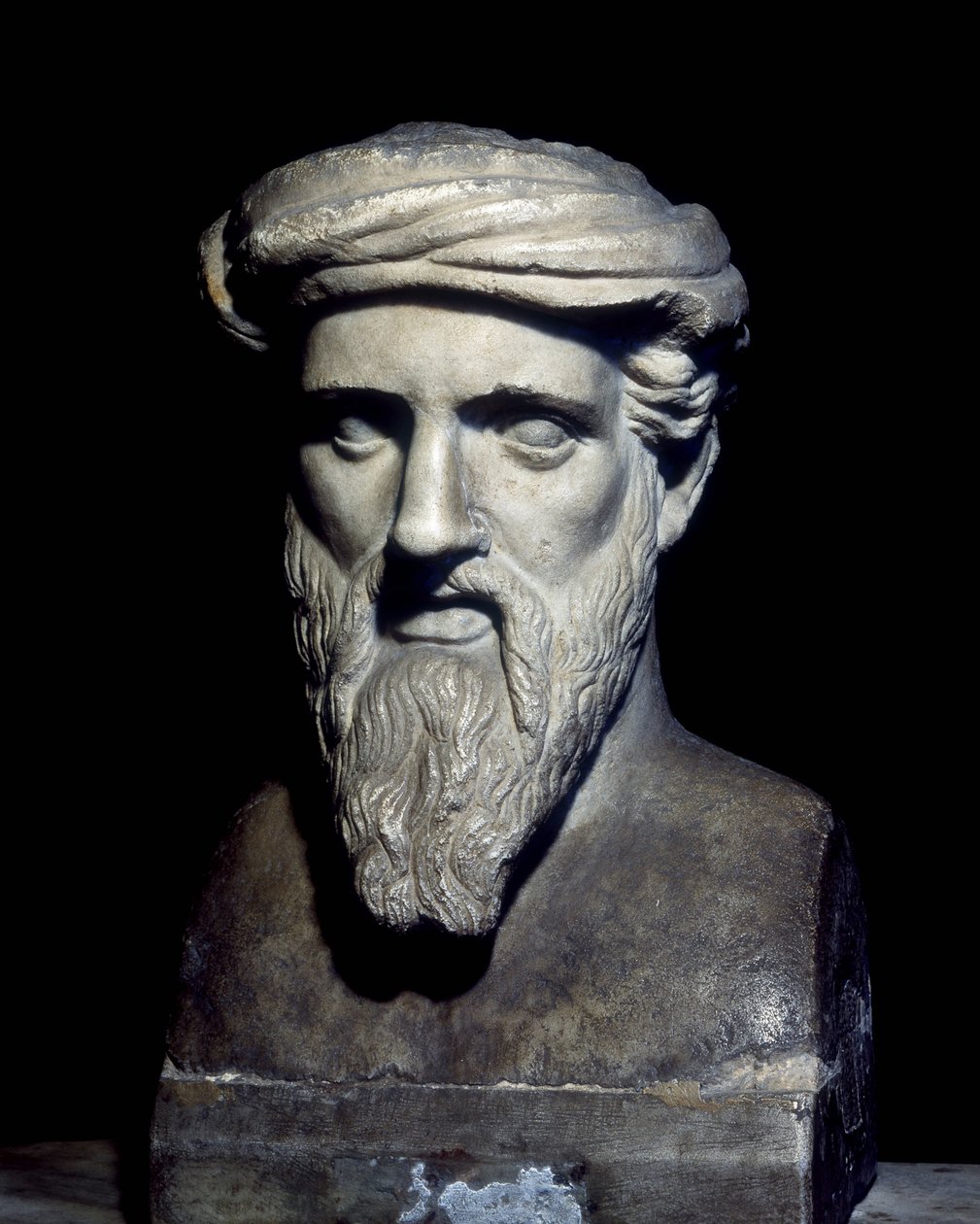Pisagor büstü (MÖ 6.), Musei Capitolini, Roma. by Roman Roman