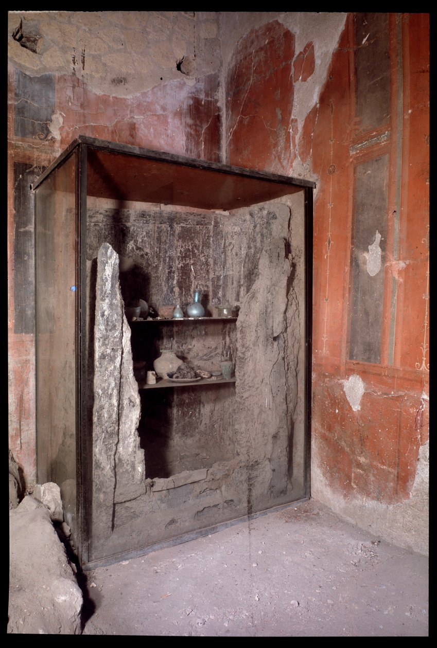 Kömürleşmiş gardırop, Casa a Graticcio, MÖ 5. yüzyıl - MS 1. yüzyıl by Roman Roman