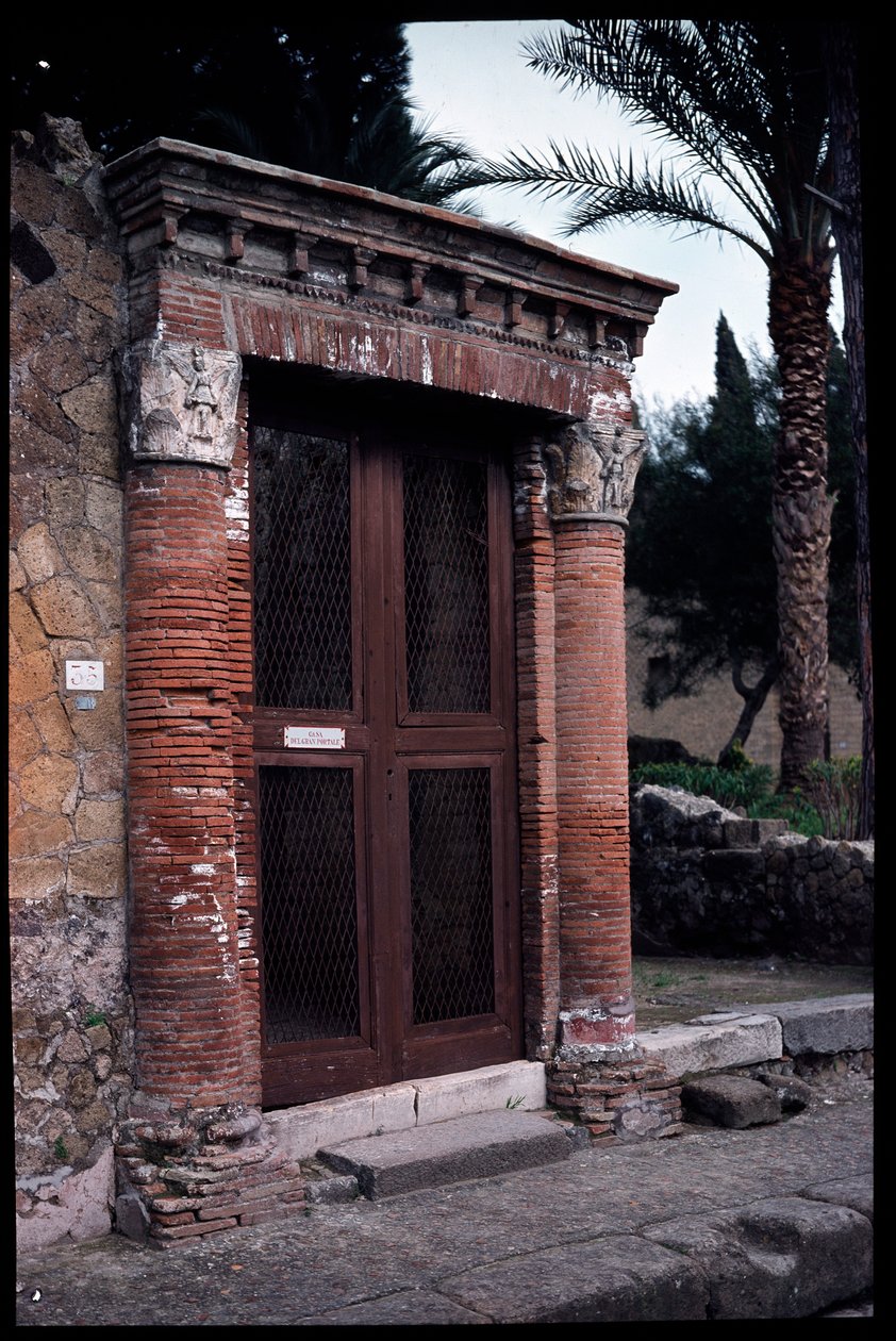 Casa del Gran portale kapısı, MÖ 5. yüzyıl - MS 1. yüzyıl by Roman Roman
