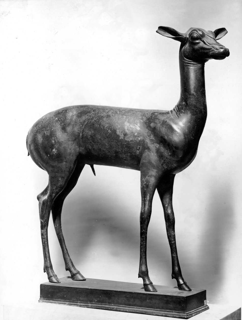 Geyik heykelciği (bronz) by Roman Roman