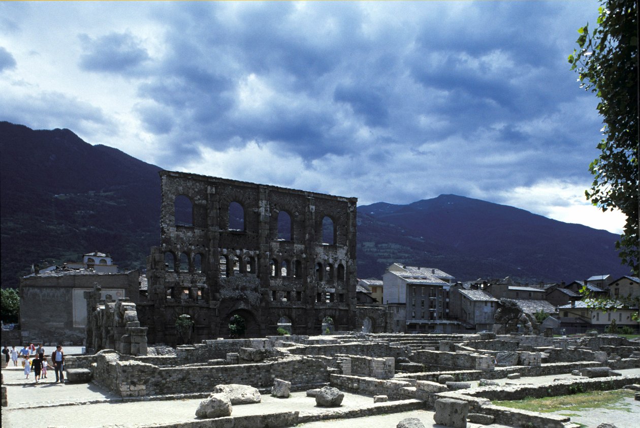 Aosta Roma Tiyatrosu. by Roman Roman
