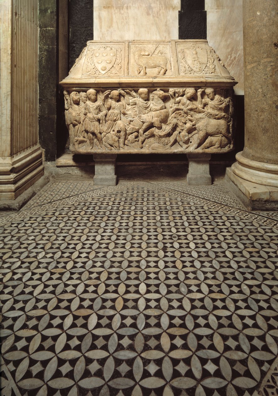 Bir yaban domuzu av sahnesi kabartmalı Roma lahiti, Medicis ailesinin kollarını süsleyen kapak by Roman Roman
