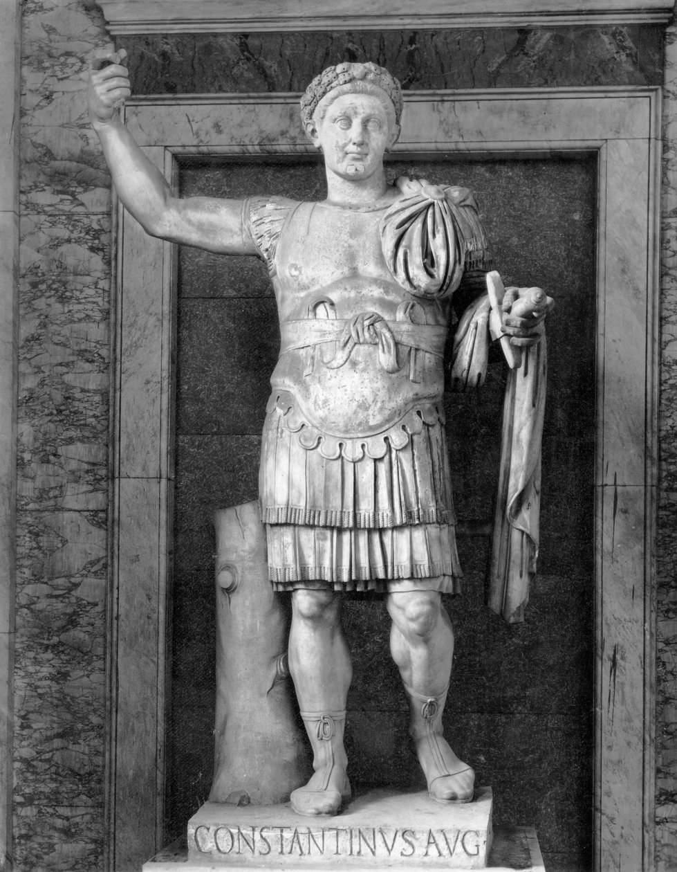 İmparator Konstantin Heykeli (MS c.274-337) (mermer) (s/b fotoğraf) by Roman Roman