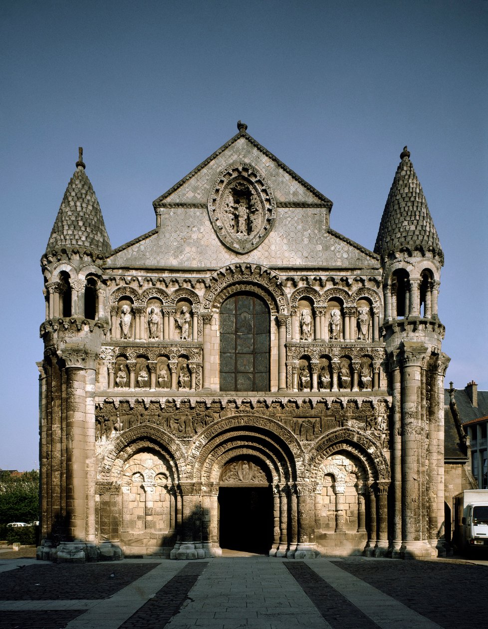Romanesk sanat: Notre Dame la Grande