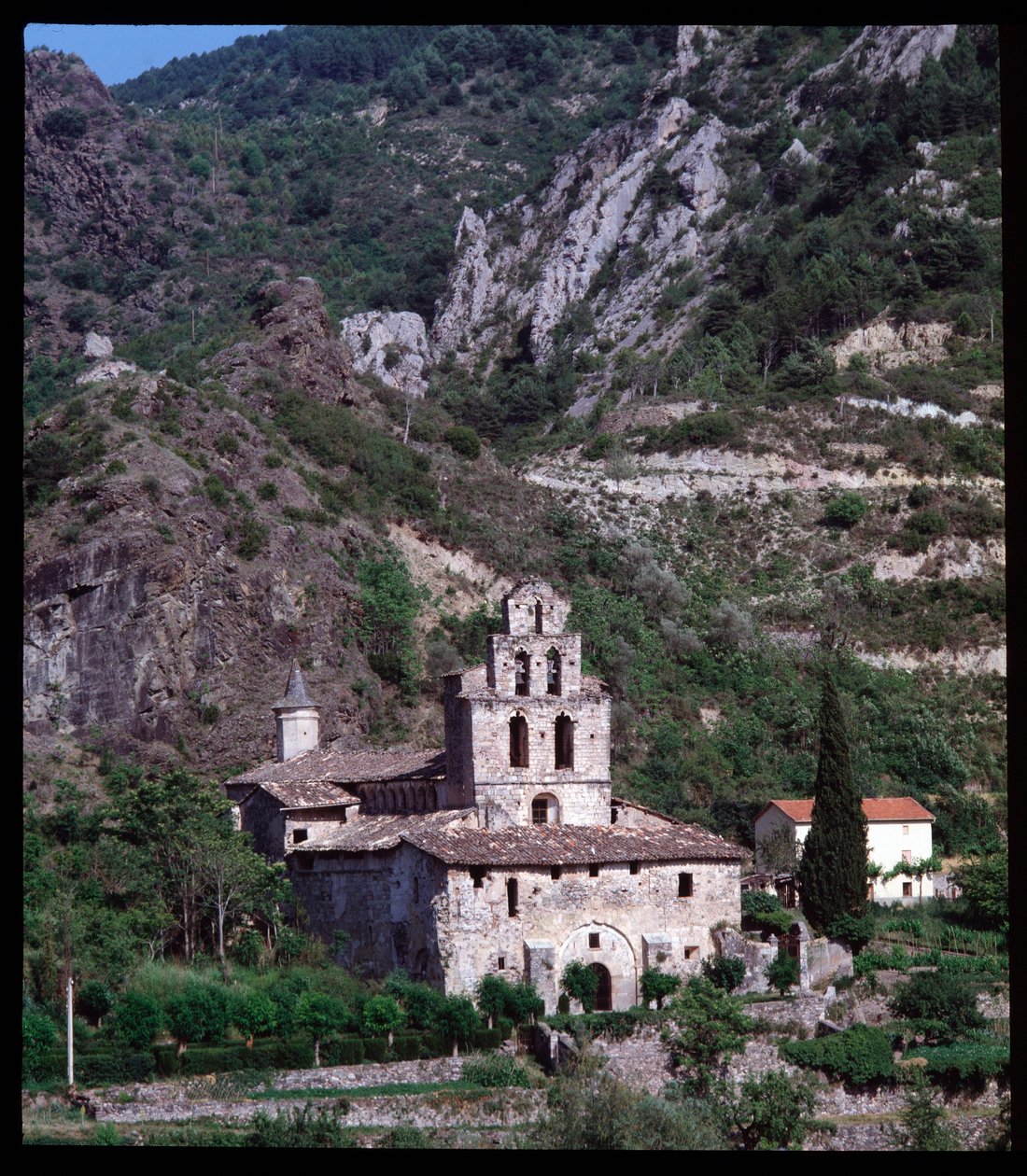çan kulesi ile kilisenin Görüntüle by Romanesque