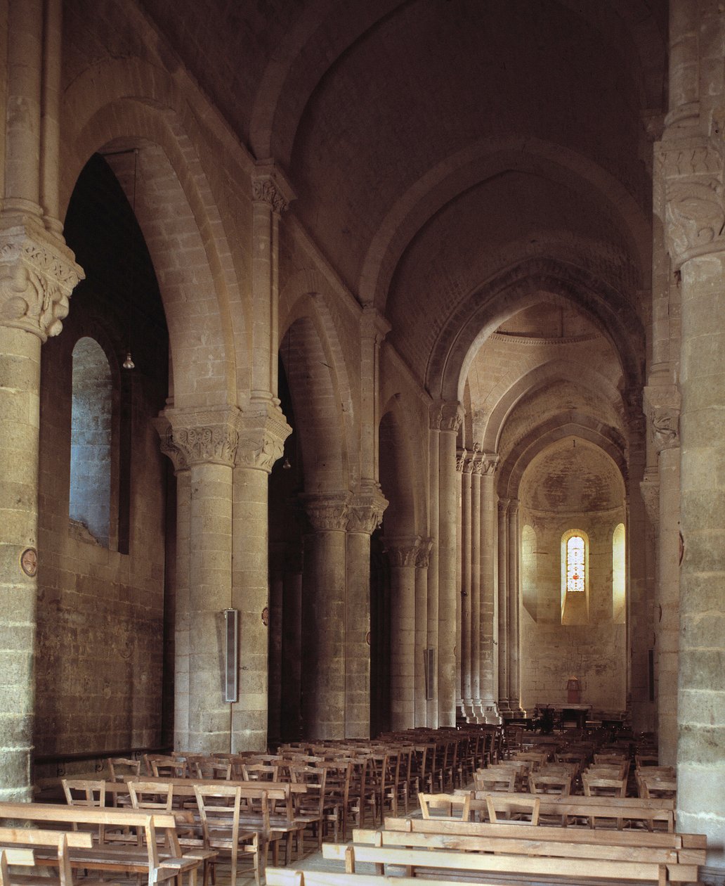Kuzey apsisin görünümü by Romanesque