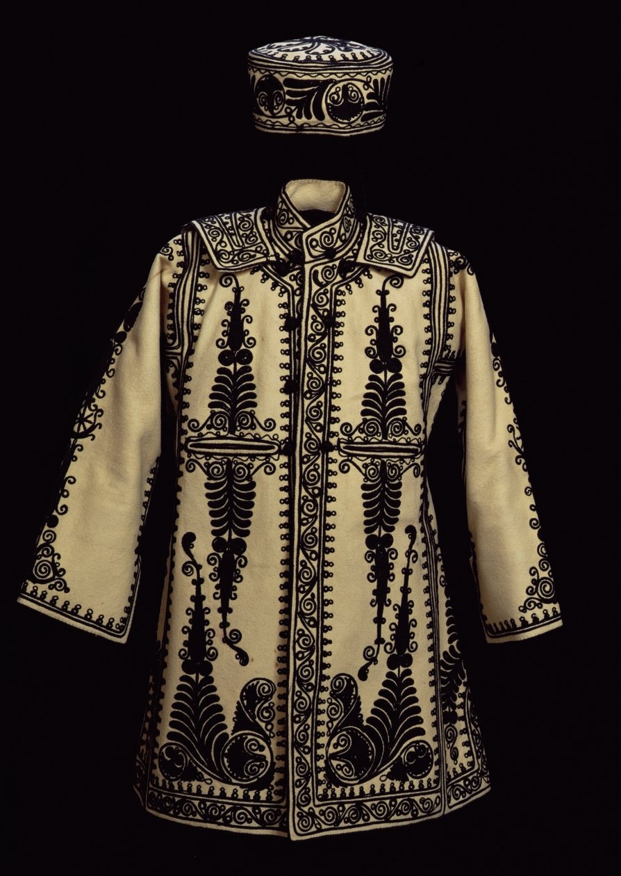 Ceket ve şapka (tekstil) by Romanian School