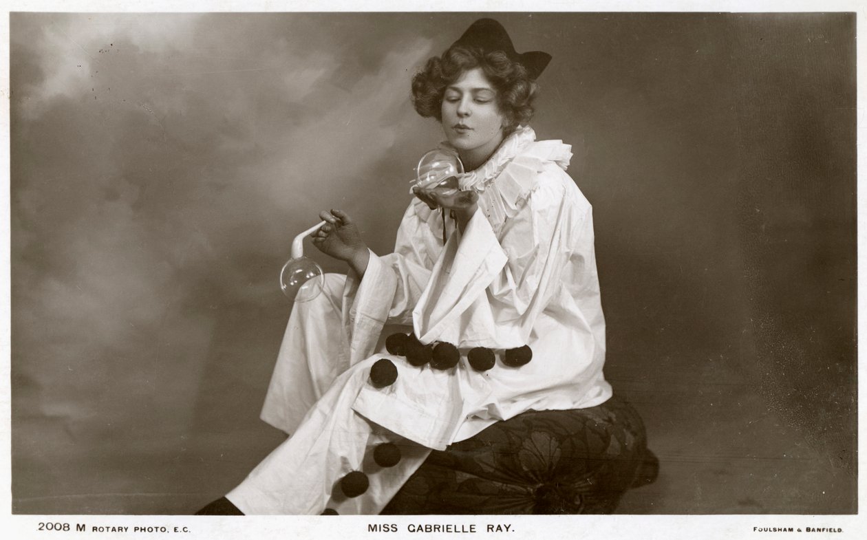 Gabrielle Ray, İngiliz aktris, dansçı ve şarkıcı, 1900