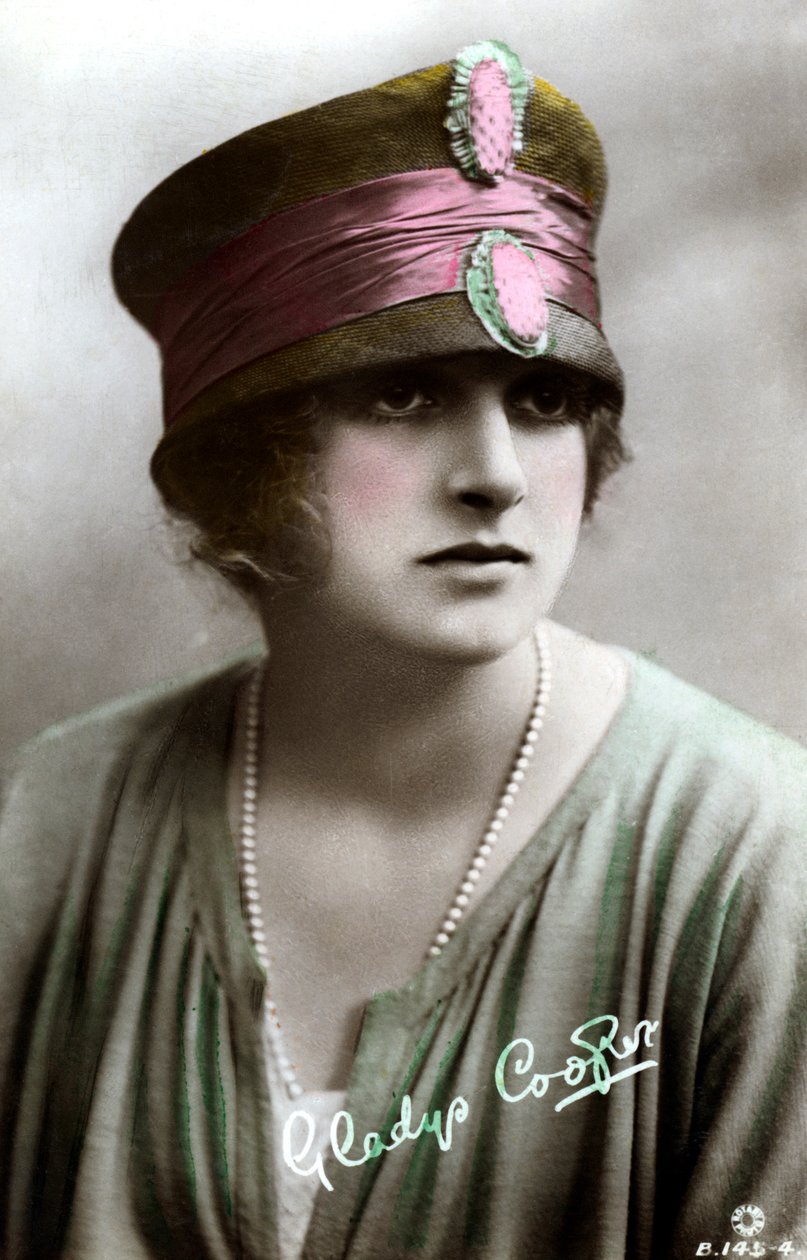Gladys Cooper 1888-1971, İngiliz aktris, 20. yüzyılın başlarında. by Rotary Photo
