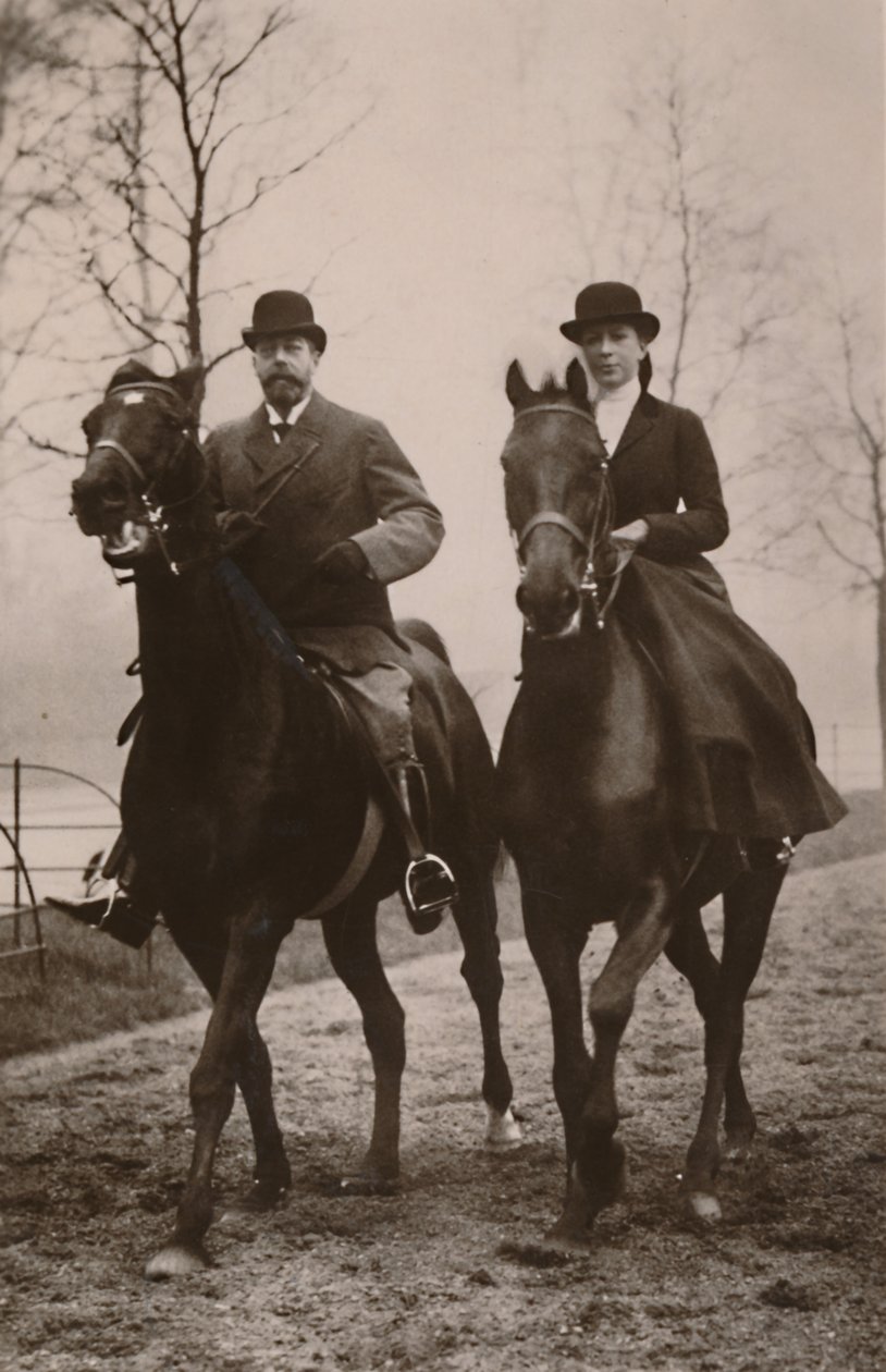 H.M. Kral George V. ve Prenses Mary, 1914. by Rotary Photo