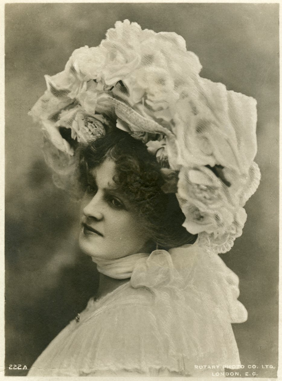 Marie Studholme, İngiliz aktris, 1900