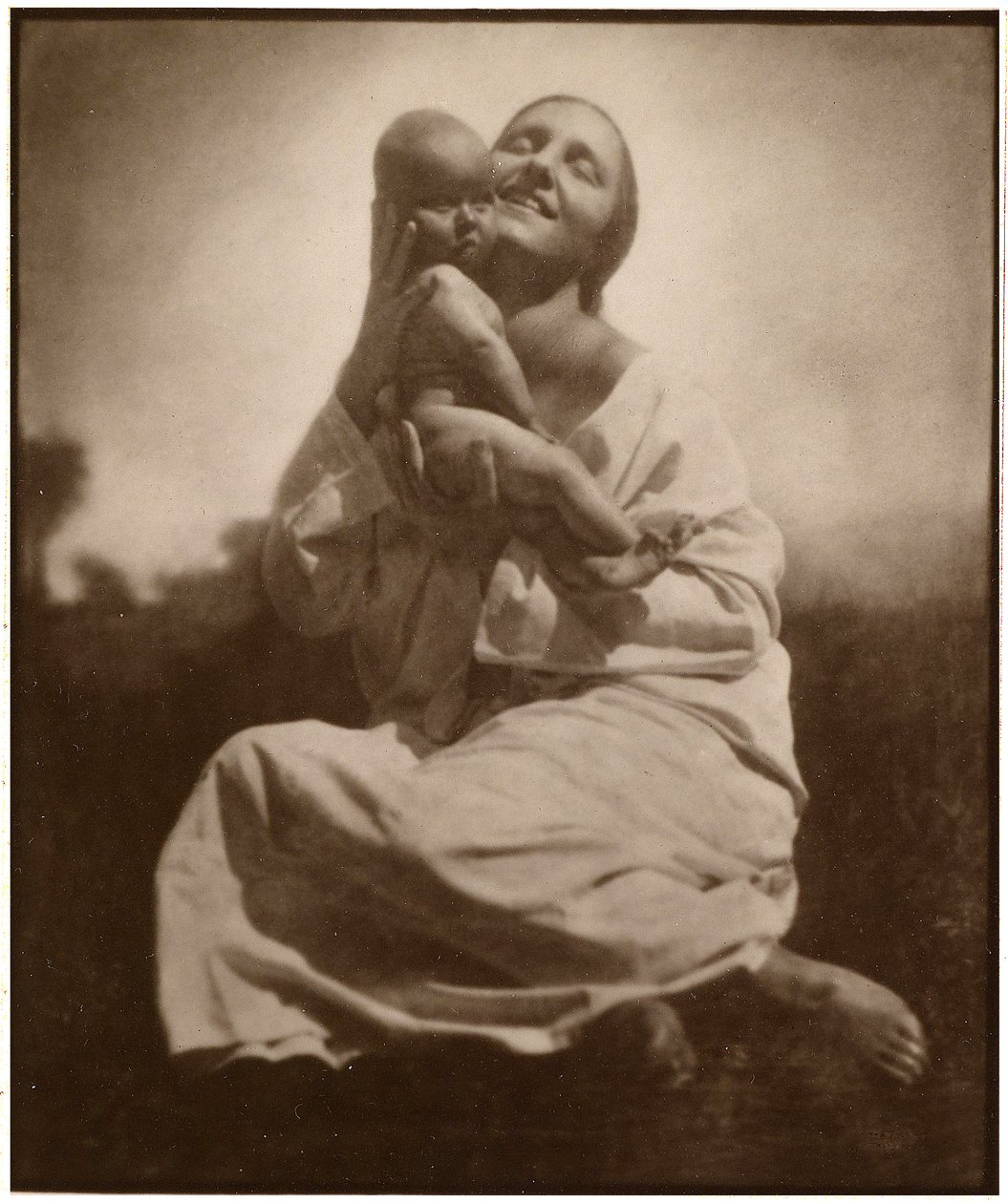 Anne ve Çocuk c.1925 by Rudolph Koppitz