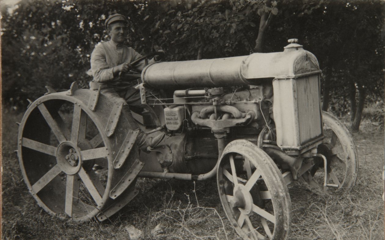 İlk traktör by Russian Photographer