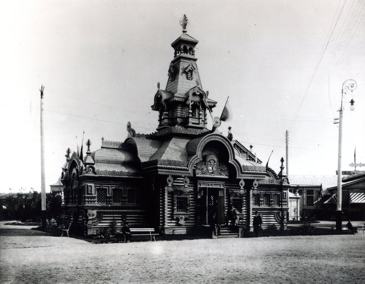 Tüm Rusya Sanayi ve Sanat Sergisinde Pavyon, Nizhny Novgorod, 1896 by Russian Photographer