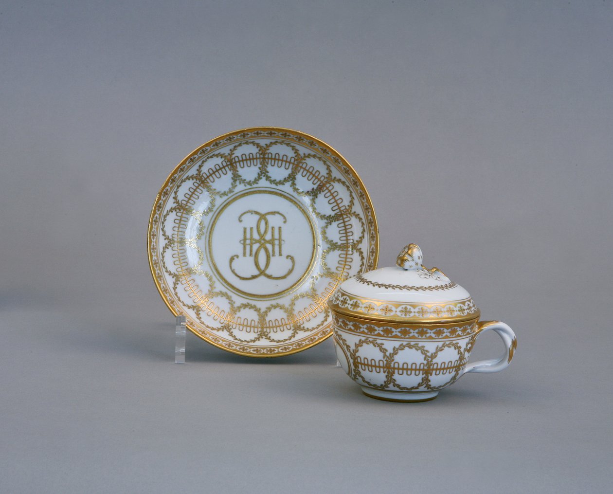 Catherine II İmparatorluk Porselen Fabrikası Monogramlı Fincan ve Tabağı, 1770-1780