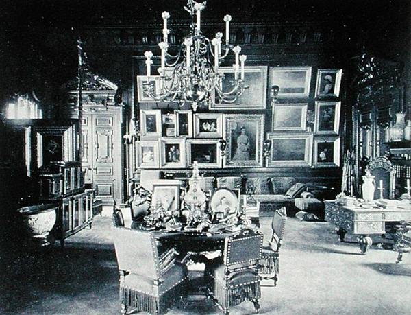 Alexander III (1845-94), Anichkov Sarayı, St Petersburg Çalışması (s/b fotoğraf) by Russian Photographer
