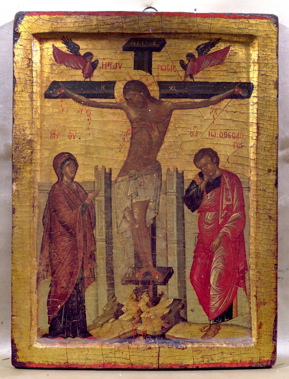 Haç Üzerinde İsa (panelde tempera ve altın varak) by Russian School