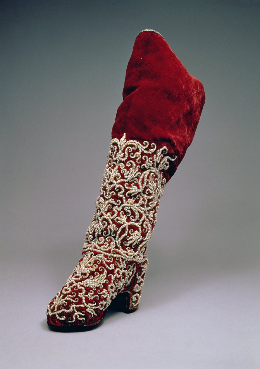 Bayan botu, 1650-1700 (incili deri ve kadife) by Russian School