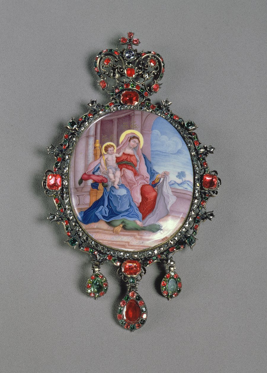 Madonna ve Çocuk minyatürlü Panagia (boyalı emaye ve mücevherli kabartmalı gümüş set) by Russian School