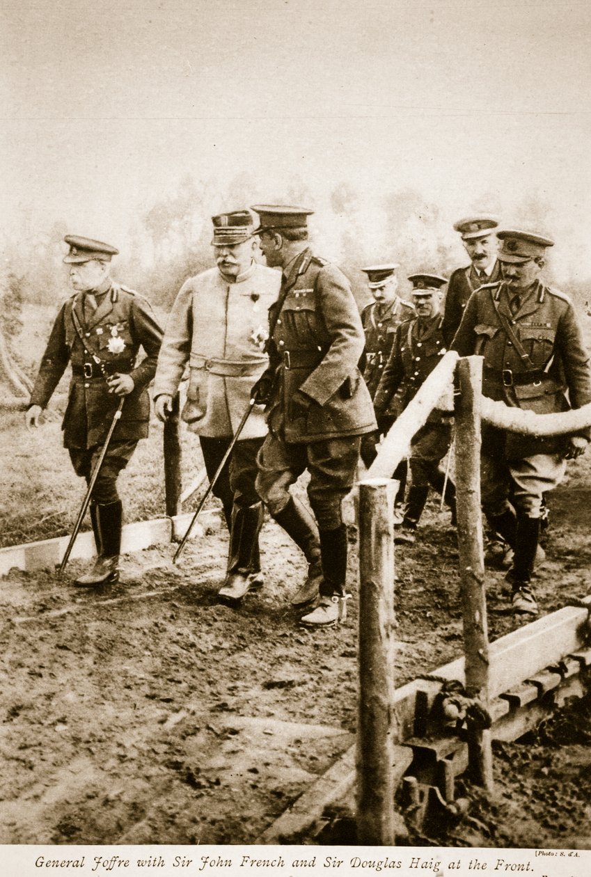 General Joffre, cephede Sir John French ve Sir Douglas Haig ile, 1914-19 by S. d A. Photography