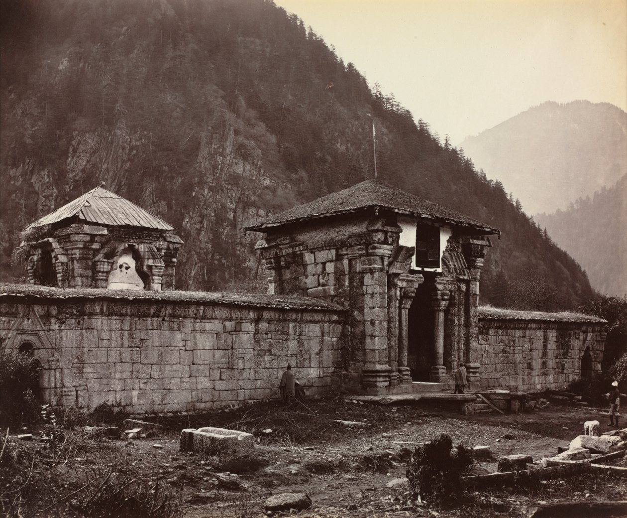 Naveshera Tapınağı, Keşmir, Hindistan by Samuel Bourne
