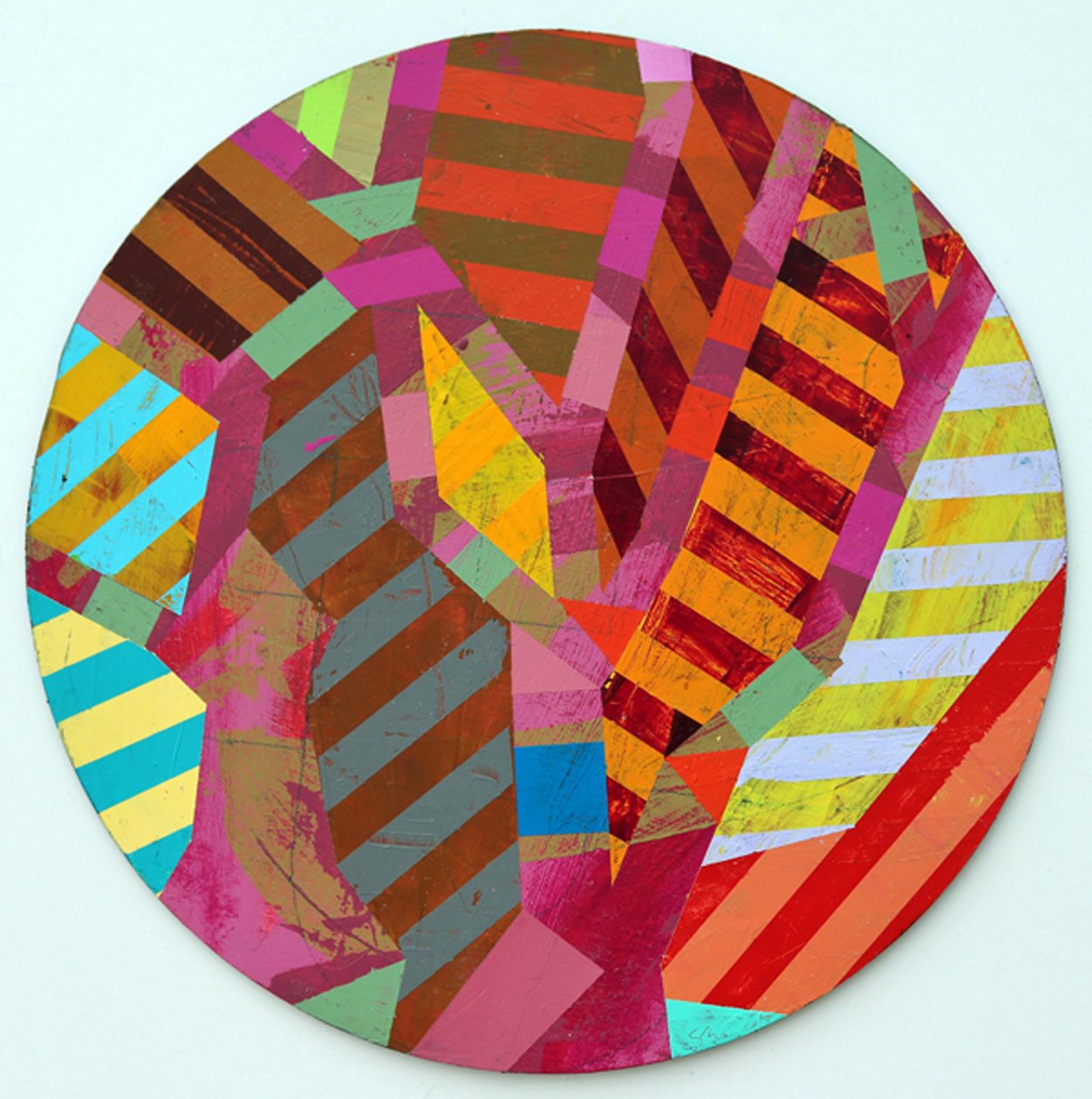 Twixt Heaven & Earth V-A (dairesel tahta üzerinde akrilik) by Sara Hayward