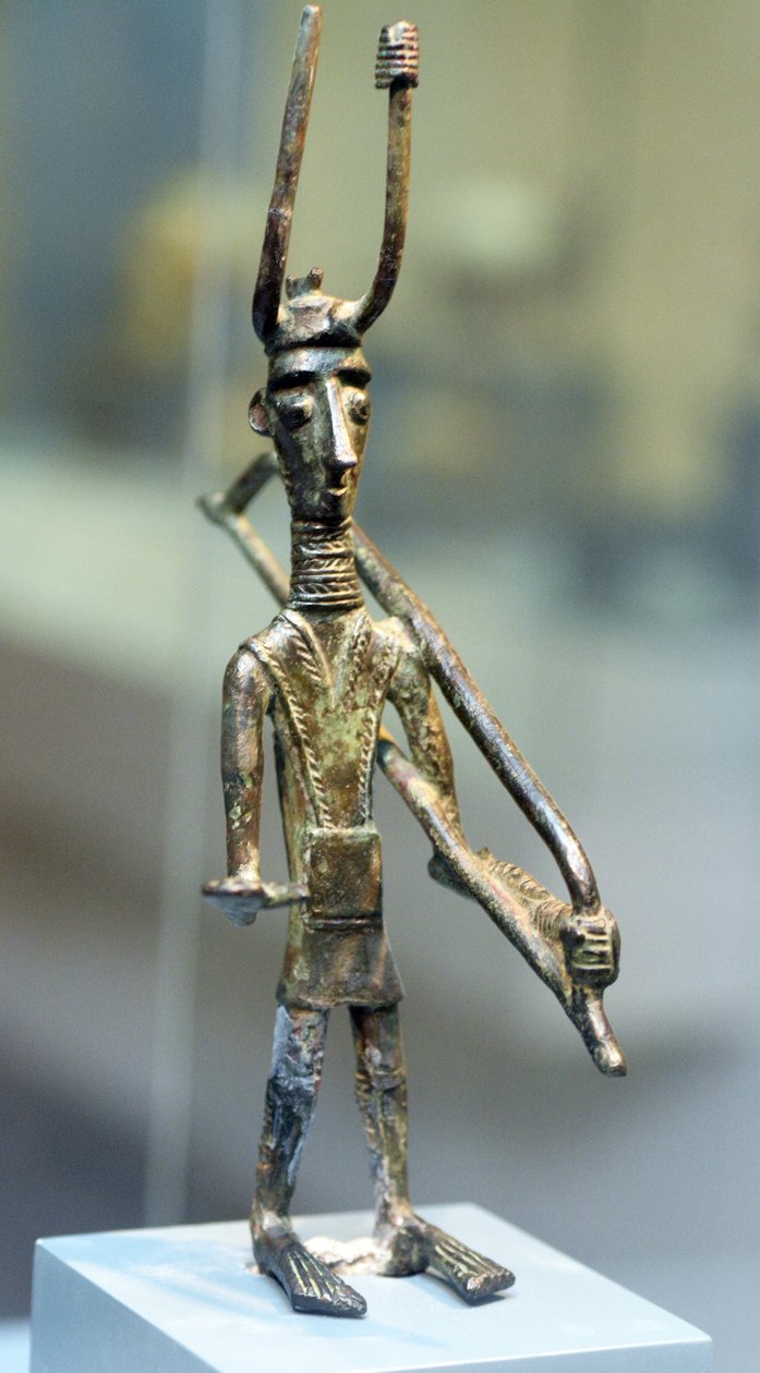 Bir savaşçının bronz heykelciği, MÖ 1800-1200 dolayları (bronz) by Sardinia Nuragic Civilization