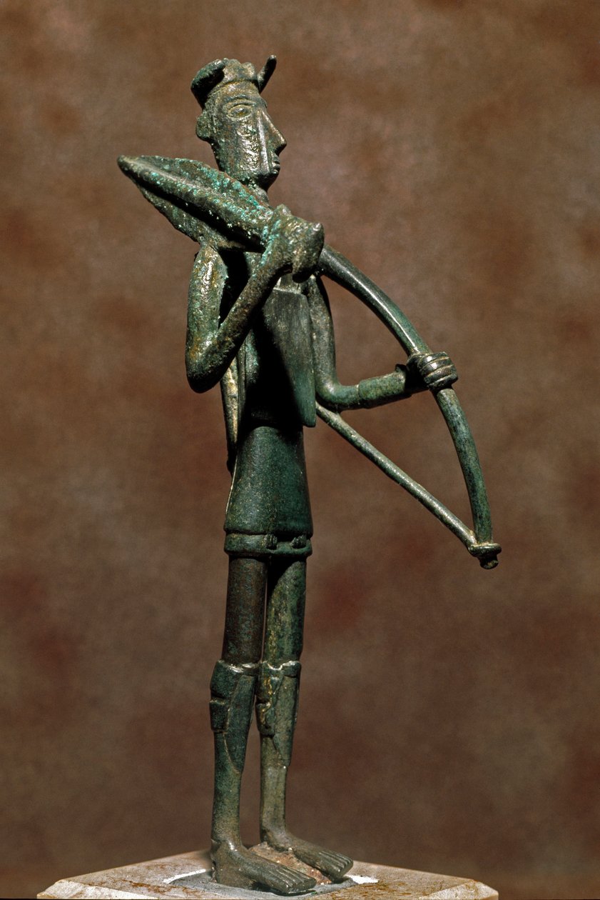 Nuragic kültürü (nuraghi) Sardunya: bronz savaşçı heykelciği. MÖ 8-7 yy. Cagliari, Ulusal Arkeoloji Müzesi, Sardinya, İtalya by Sardinia Nuragic Civilization