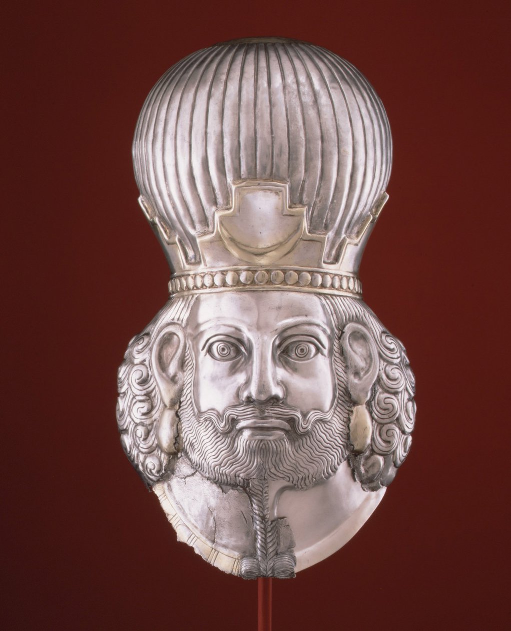 Bir kralın başı, c.4. yüzyıl (gümüş, cıva yaldız) by Sasanian School
