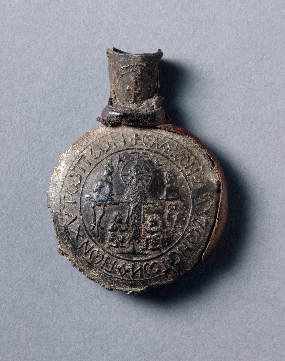 Çarmıha Gerilme (ön) ve Yükseliş (arka) Sahneleri ile Pilgrim Ampulla, c.600 (deri parçaları olan kalay-kurşun alaşımı) by School Byzantine