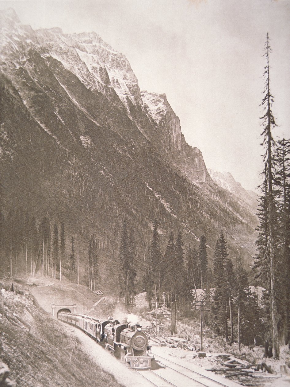 Kanada Pasifik Demiryolu Treni, yaklaşık 1925 (s/b fotoğraf) by School Canadian