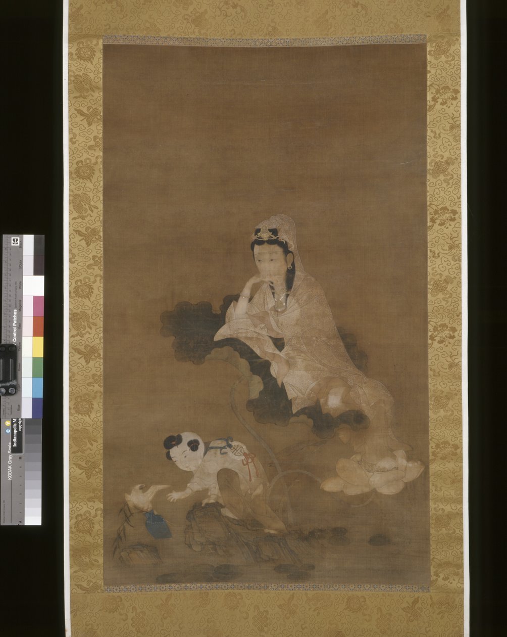 Avalokitesvara (Guanyin) On Lotus (ipek üzerine mürekkep ve renk) by School Chinese