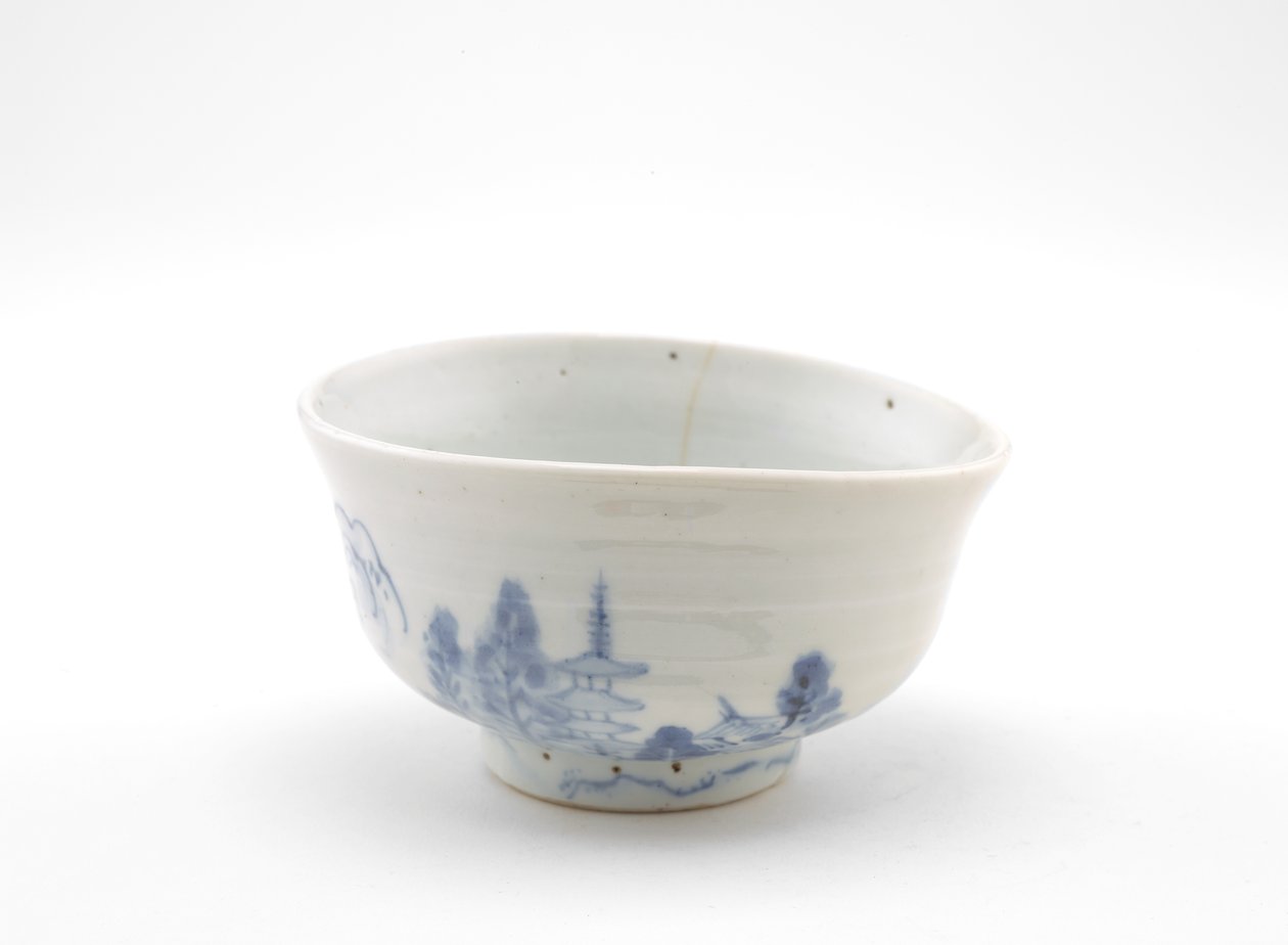 Peyzaj tasarımlı çay kasesi, 17. yüzyıl başı (yarı saydam sır altında kobalt pigmentli porselen) by School Chinese