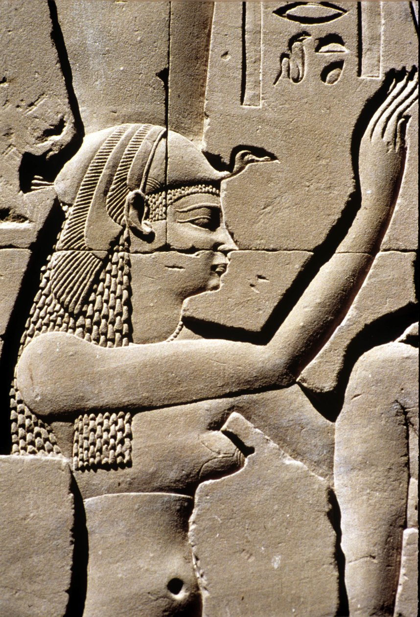 Antik Mısır, Duvar oyması, Tanrıça İsis, Horus Tapınağı, Edfu, MÖ 237 - 57 (fotoğraf) by School Egyptian