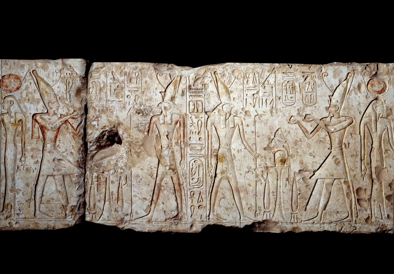Eski Mısır Sanatı: Ramses II, Osiris'e adak sunar. Abydos (MÖ 1279-1213) 19. Hanedan döneminden kalma kireçtaşından alçak kabartma. Yeni İmparatorluk. Paris, Louvre Müzesi by School Egyptian