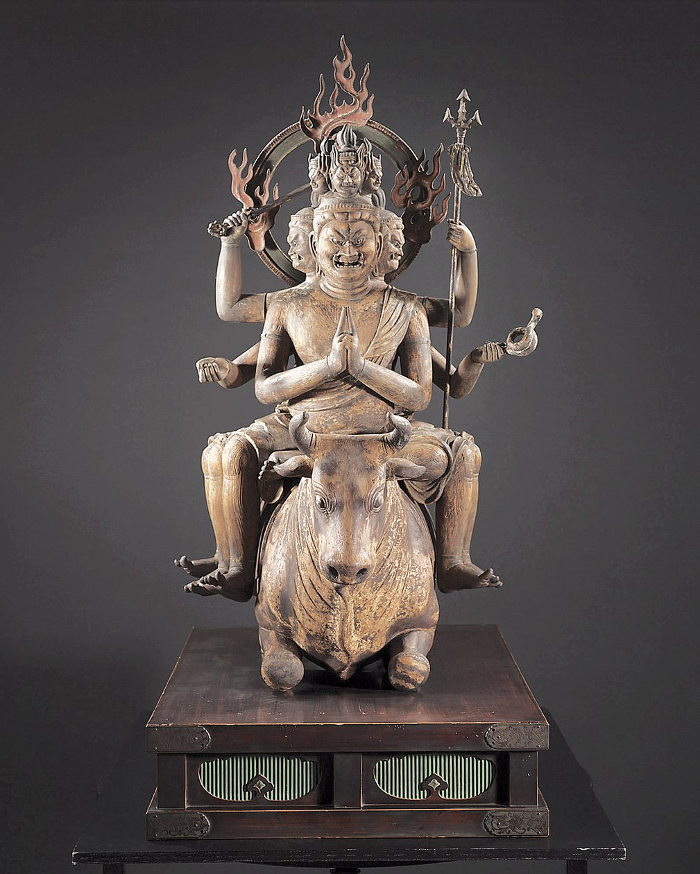 Daiitoku Myoo, Kamakura Dönemi, c.1251-99 (ahşap, metal, altın varak ve pigment) by Japanese School
