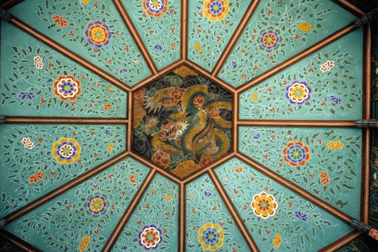 Bir ejderhayı tasvir eden Kore
