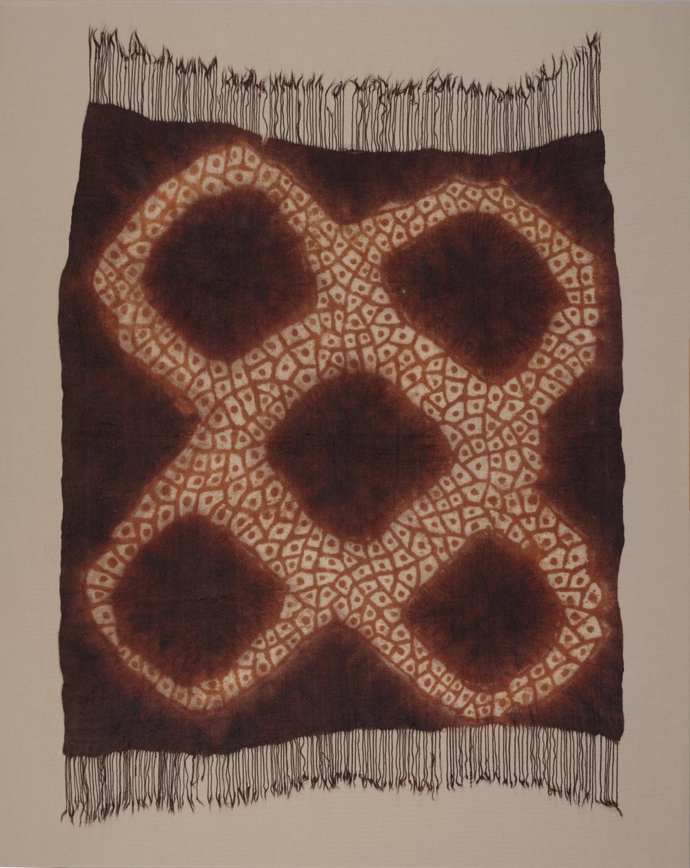 Kadın başörtüsü ("taritat veya tarredat"), 19. yüzyılın sonları (yün; düz dokuma, dirençli boyalı ve boyalı) by School Moroccan