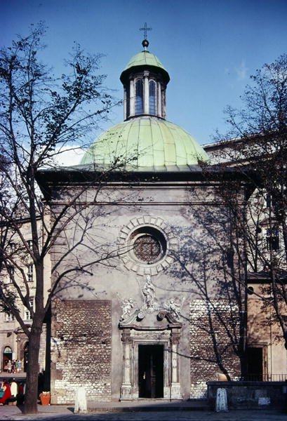 Aslen 12. yüzyılda inşa edilmiş, 18. yüzyılda modernize edilmiş Aziz Adalbert Kilisesi (fotoğraf) by School Polish
