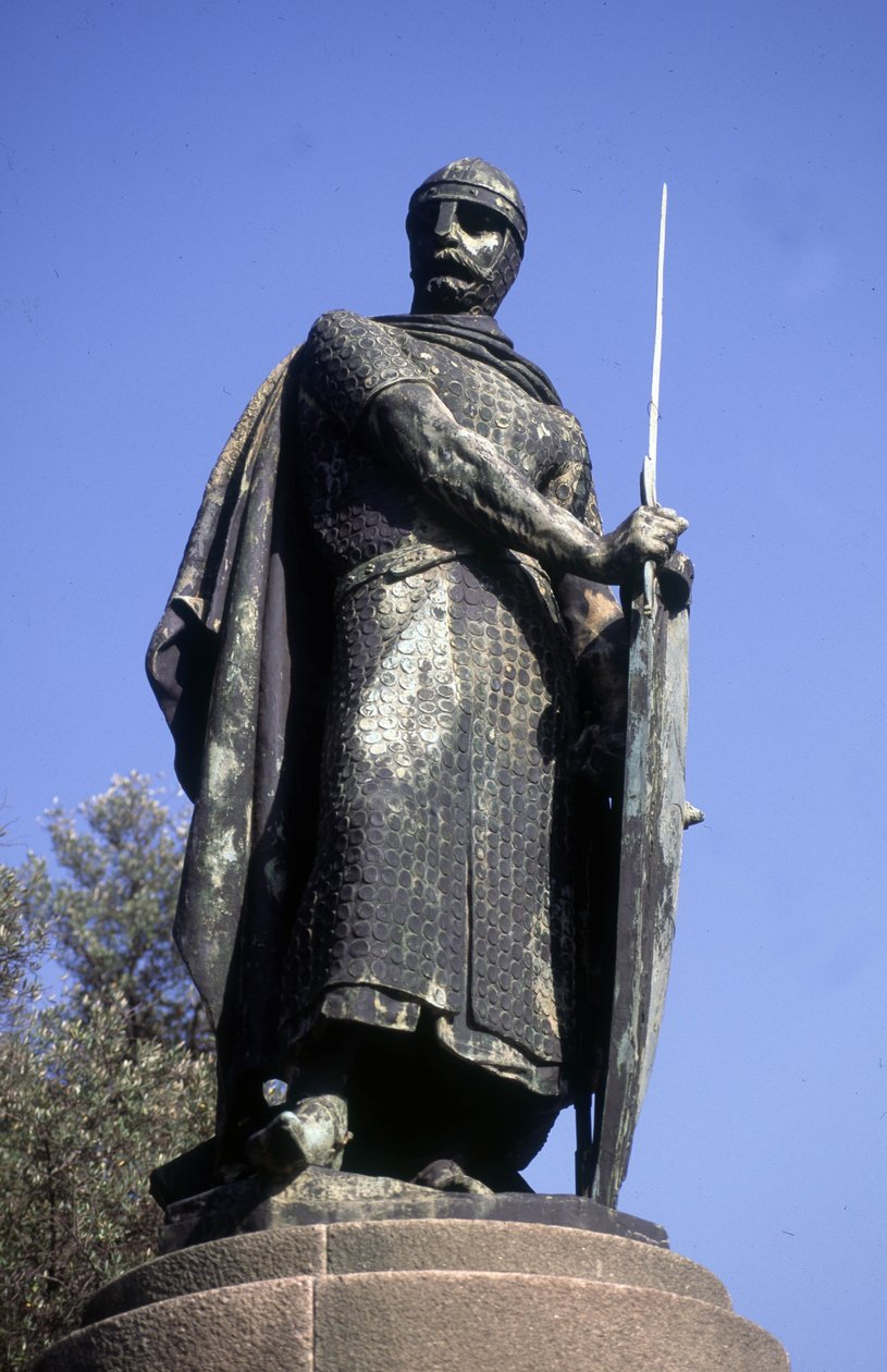 Kral Afonso I Heykeli, Guimaraes, Portekiz (fotoğraf) by School Portuguese