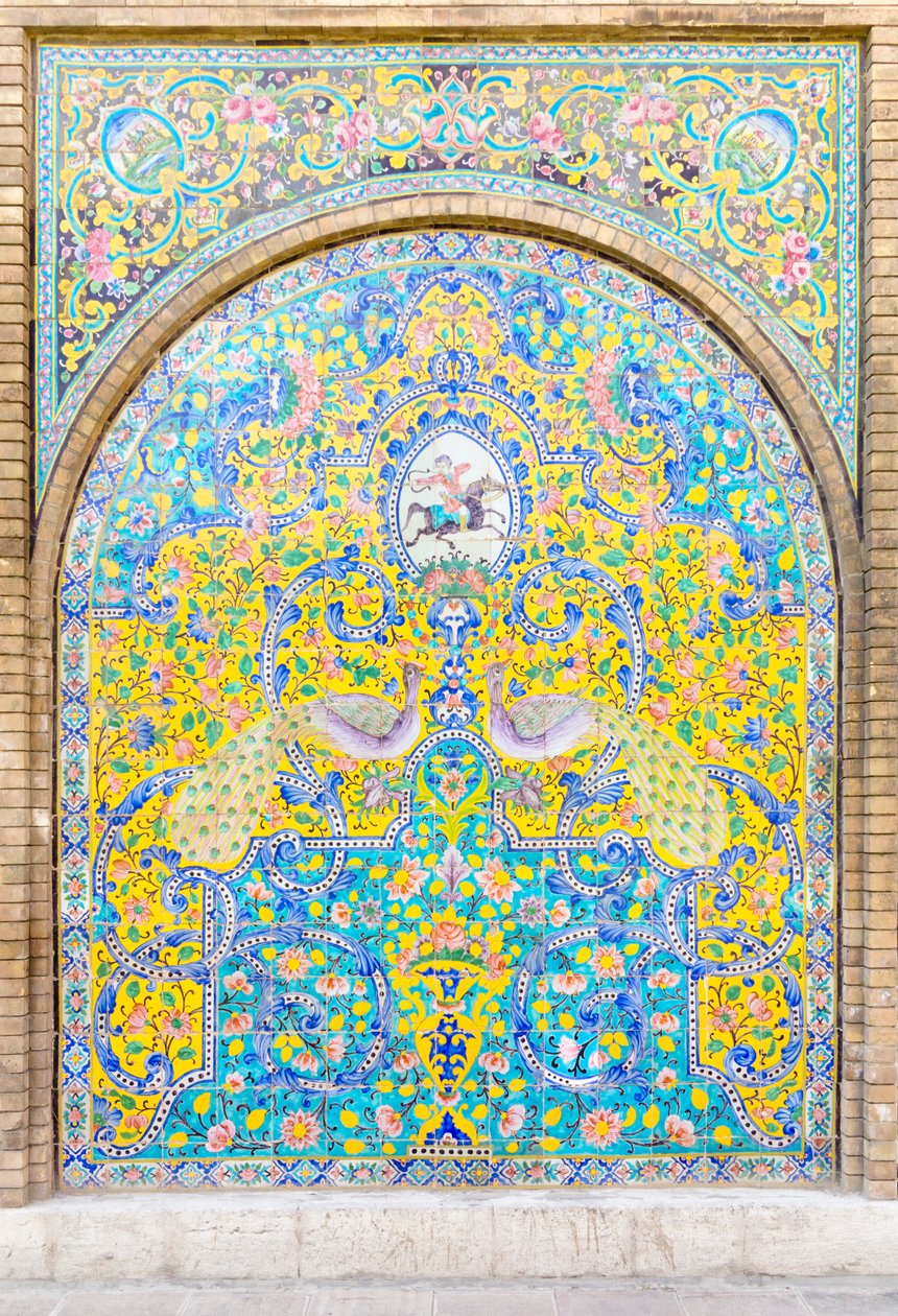 Gülistan sarayında kiremit işçiliği, Tahran, İran (fotoğraf) by School Qajar
