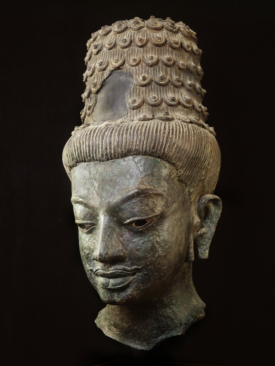 Bir bodhisattva'nın dev başı (bronz) by School Thai