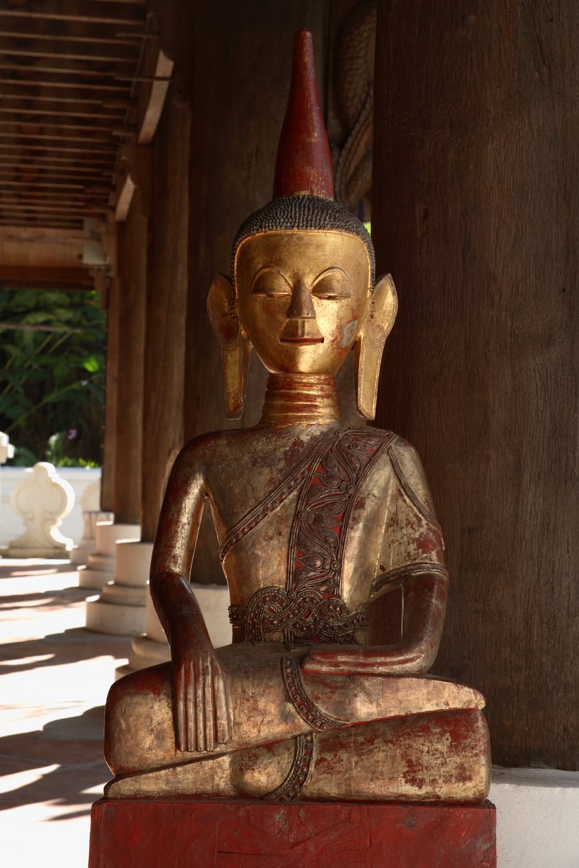 Tay Lu Buddha (bronz) by School Thai