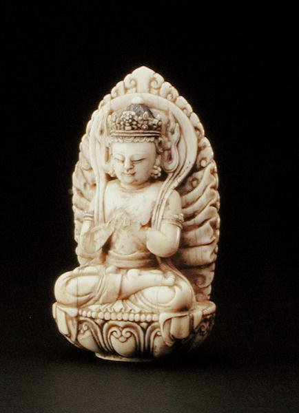 Buda (fildişi ve pigment) (ayrıca bkz. 210144) by School Tibetan