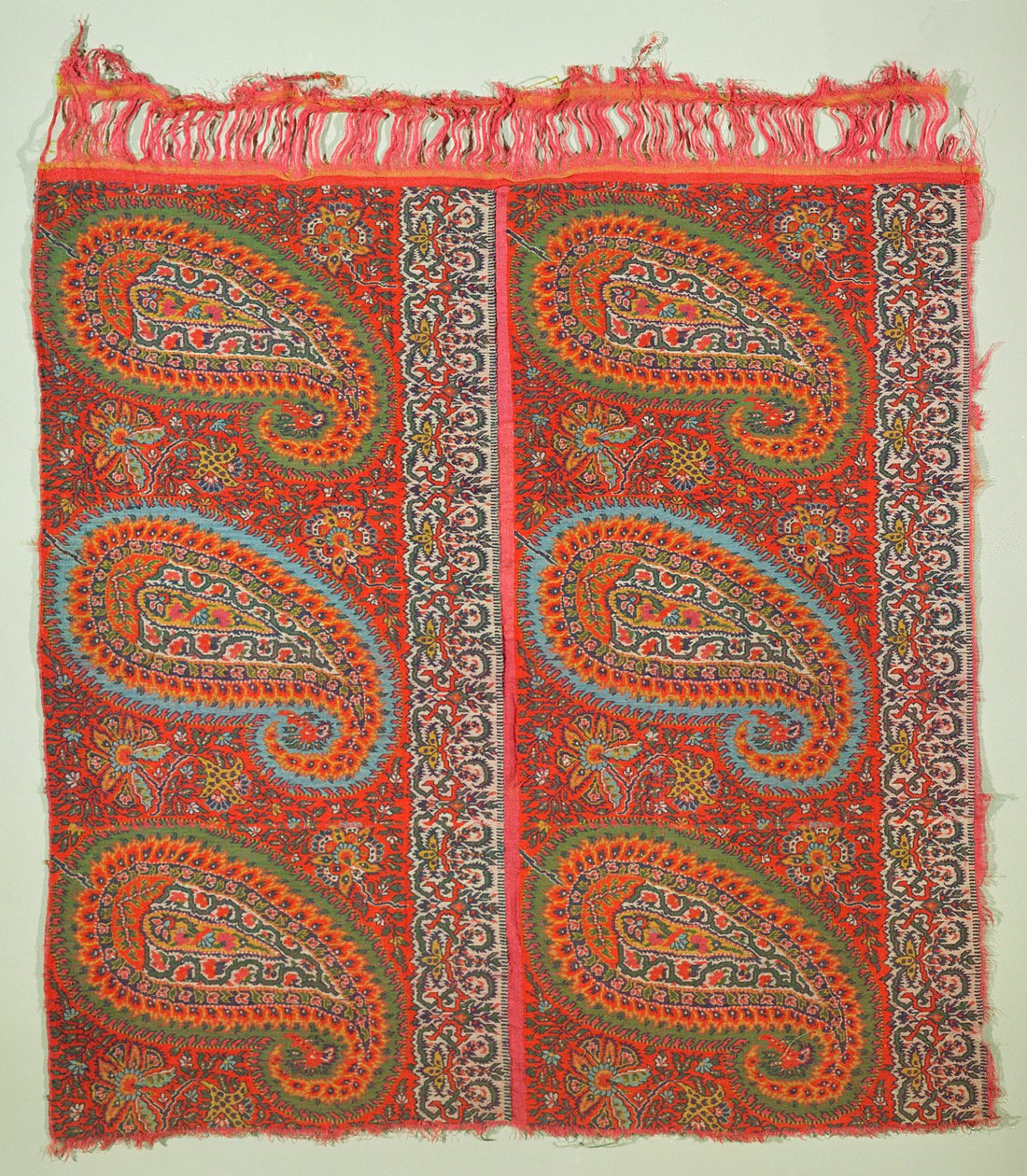 İki koni bordürlü şal, Gibb & MacDonald, Edinburgh, 1820-30 (yün) by Scottish School