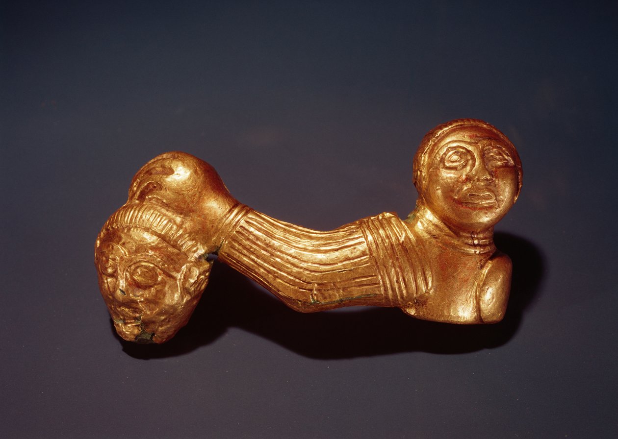 Kafa tutan bir savaşçı ile iğne (bronz) by Scythian
